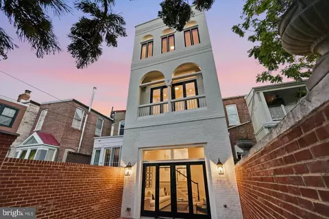 Exterior - 626 A St NE, Washington, DC 20002 photo 3 of 5