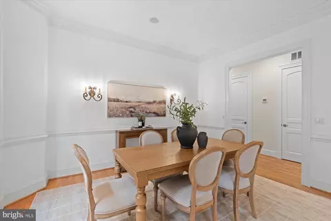 Dining - 2995 38th St NW, Washington, DC 20016 photo 3 of 3