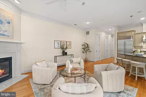 Living - 2995 38th St NW, Washington, DC 20016 photo 4 of 4