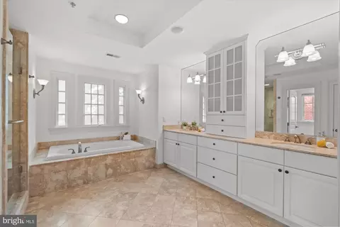 Bath - 2995 38th St NW, Washington, DC 20016 photo 2 of 5