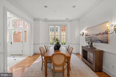Dining - 2995 38th St NW, Washington, DC 20016 photo 2 of 3
