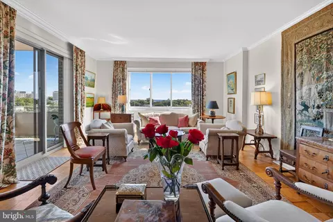 2801 New Mexico Ave NW #1220, Washington, DC 20007