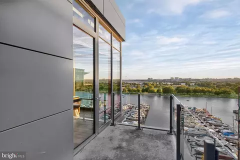 View/Area - 45 Sutton Sq SW #PH01, Washington, DC 20024 photo 2 of 6
