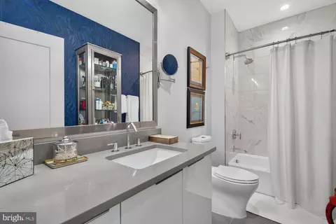 Bath - 45 Sutton Sq SW #PH01, Washington, DC 20024 photo 5 of 5