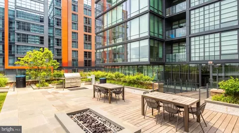 Exterior - 45 Sutton Sq SW #PH01, Washington, DC 20024 photo 6 of 10