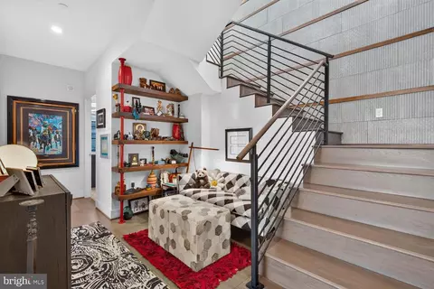 Entry Way - 45 Sutton Sq SW #PH01, Washington, DC 20024 photo 2 of 4