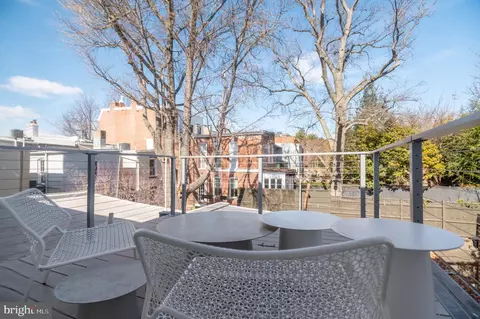 Exterior - 2733 P St NW, Washington, DC 20007 photo 3 of 3