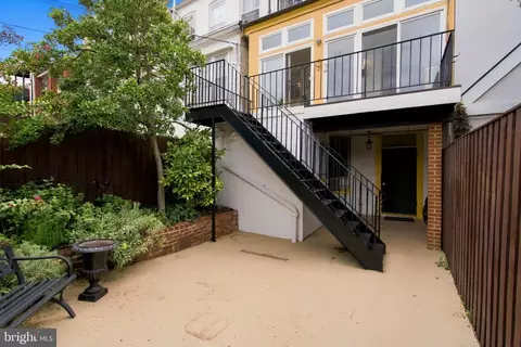 Exterior - 312 D St NE, Washington, DC 20002 photo 4 of 8