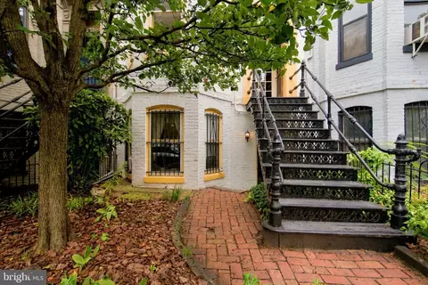 Exterior - 312 D St NE, Washington, DC 20002 photo 1 of 8