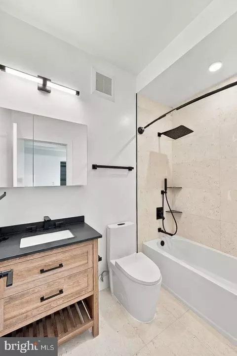 Bath - 807 A St NE #201, Washington, DC 20002 photo 2 of 3