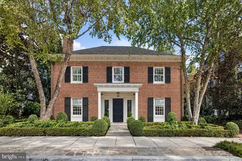 2411 Tracy Pl NW, Washington, DC 20008