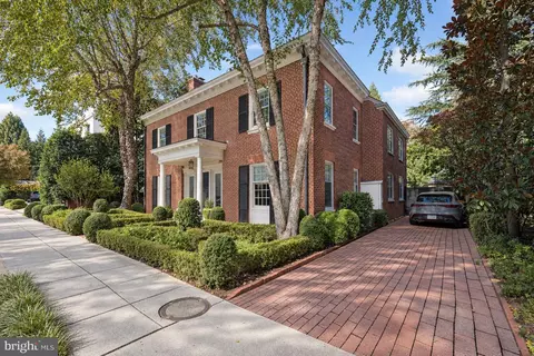 Exterior - 2411 Tracy Pl NW, Washington, DC 20008 photo 2 of 4