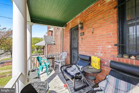 Exterior - 4936 E Capitol St NE, Washington, DC 20019 photo 2 of 8