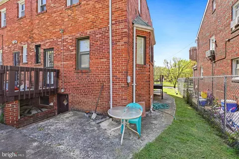 Exterior - 4936 E Capitol St NE, Washington, DC 20019 photo 4 of 8