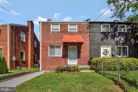 4348 D St SE, Washington, DC 20019