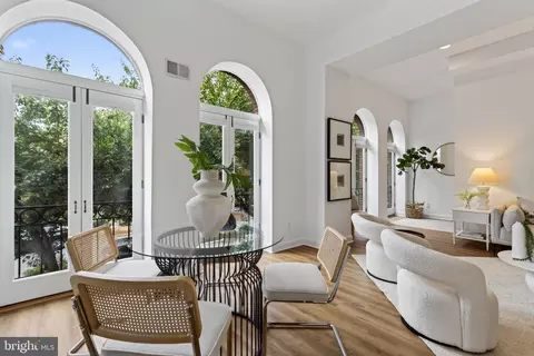 Dining - 141 12th St NE #9, Washington, DC 20002 photo 1 of 2