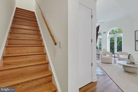 Entry Way - 141 12th St NE #9, Washington, DC 20002 photo 5 of 5