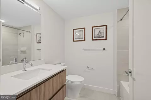 Bath - 37 L St SE #401, Washington, DC 20003 photo 2 of 2