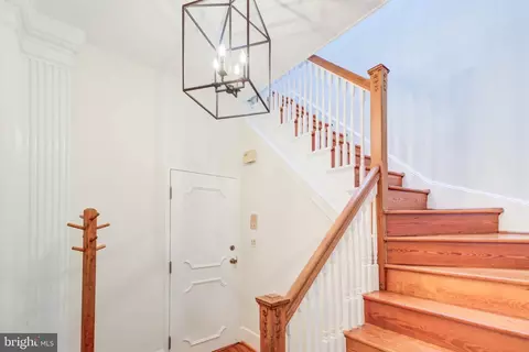 1717 Lamont St NW #D, Washington, DC 20010