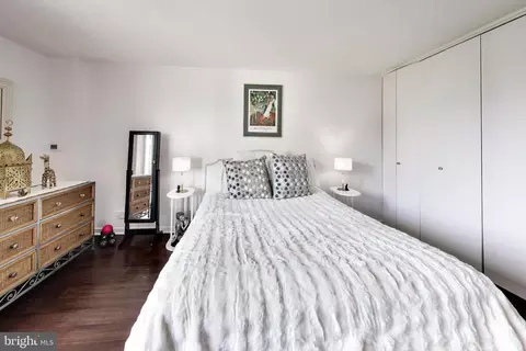 Bedroom - 1245 4th St SW #E400, Washington, DC 20024 photo 2 of 2