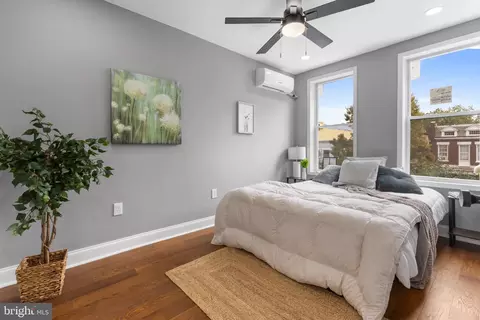 Bedroom - 914 5th St NE, Washington, DC 20002 photo 1 of 3