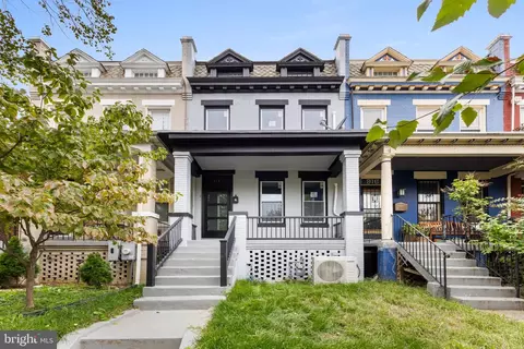 914 5th St NE, Washington, DC 20002