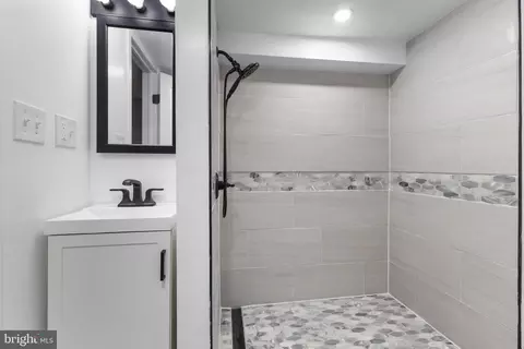 Bath - 914 5th St NE, Washington, DC 20002 photo 1 of 2