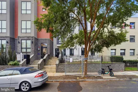 Exterior - 1331 K St SE #102, Washington, DC 20003 photo 5 of 8