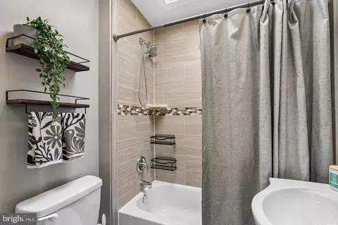 Bath - 3922 Q St SE, Washington, DC 20020 photo 1 of 5