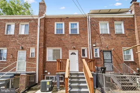 Exterior - 3922 Q St SE, Washington, DC 20020 photo 4 of 10