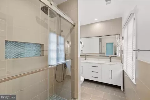 Bath - 4811 W Street NW, Washington, DC 20007 photo 6 of 9