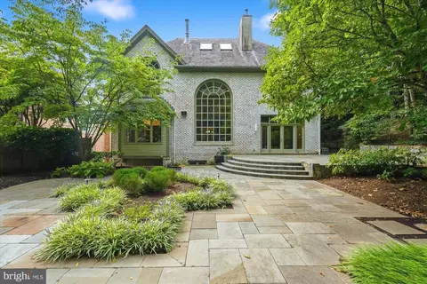 Exterior - 4811 W Street NW, Washington, DC 20007 photo 2 of 6