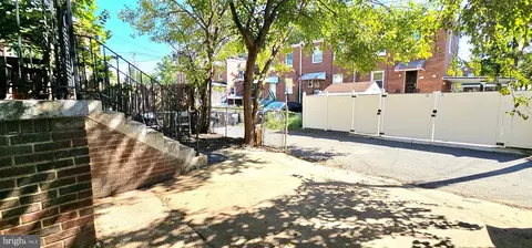 Exterior - 1229 Savannah Pl SE, Washington, DC 20032 photo 9 of 10