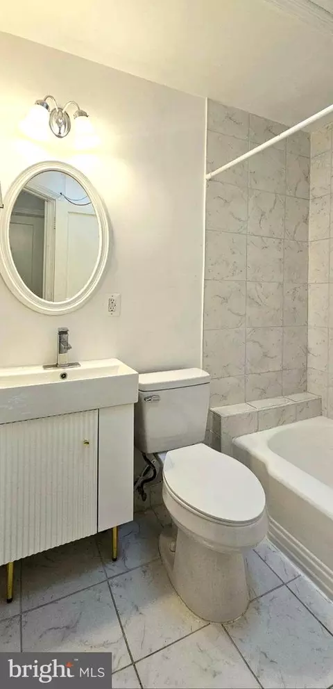 Bath - 1229 Savannah Pl SE, Washington, DC 20032 photo 3 of 4