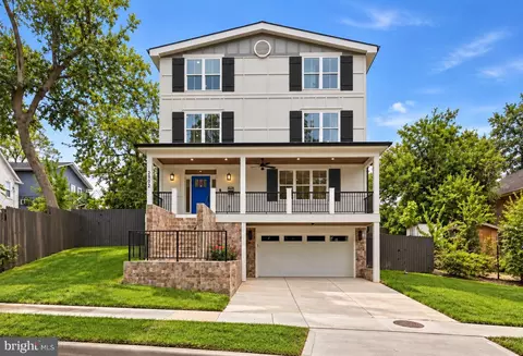 2902 Vista St NE, Washington, DC 20018
