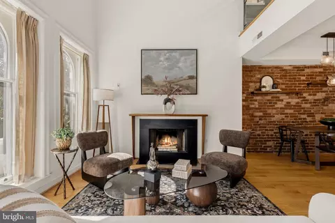 2023 Kalorama Rd NW #4, Washington, DC 20009
