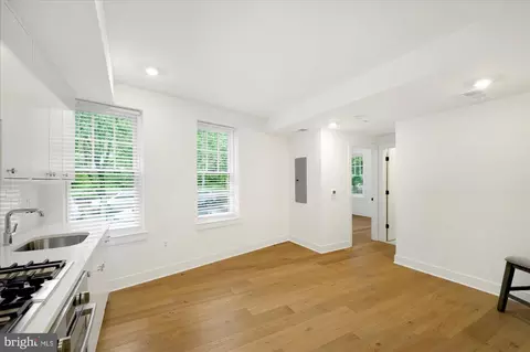 Entry Way - 2869 28th St NW #003, Washington, DC 20008 photo 2 of 5