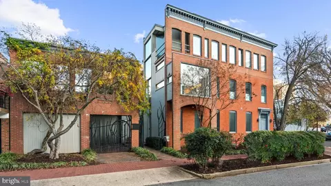 901 26th St NW, Washington, DC 20037