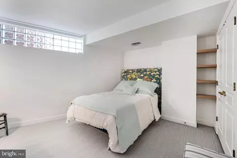 Bedroom - 616 NW E NW #1150, Washington, DC 20004 photo 1 of 5
