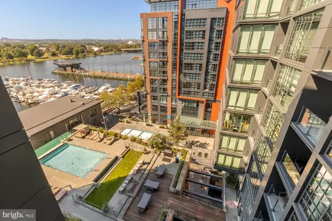45 Sutton Sq SW #906, Washington, DC 20024