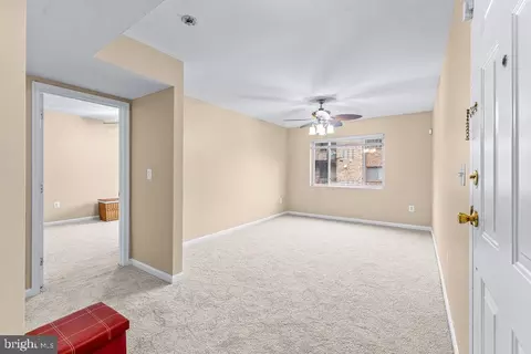 Living - 4212 Benning Rd NE #6, Washington, DC 20019 photo 4 of 6