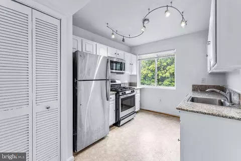 Kitchen - 4212 Benning Rd NE #6, Washington, DC 20019 photo 1 of 5