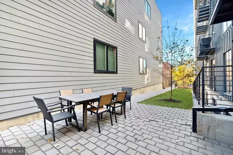 Exterior - 1016 17th Pl NE #7, Washington, DC 20002 photo 4 of 7