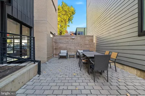 Exterior - 1016 17th Pl NE #7, Washington, DC 20002 photo 3 of 7