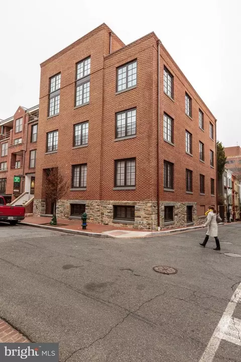 3220 Grace St NW #3, Washington, DC 20007