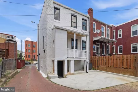 Exterior - 1024 Spring Rd NW, Washington, DC 20010 photo 3 of 3
