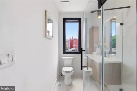 Bath - 1024 Spring Rd NW, Washington, DC 20010 photo 3 of 4