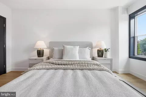 Bedroom - 1024 Spring Rd NW, Washington, DC 20010 photo 2 of 6