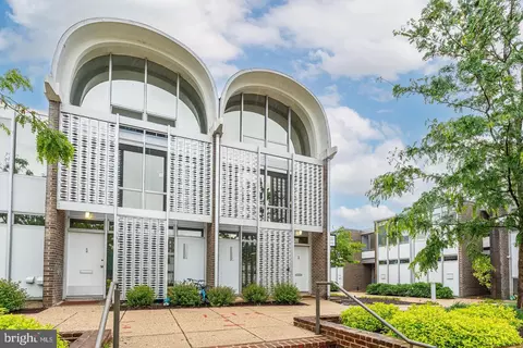 1328 4th St SW, Washington, DC 20024