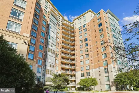 555 Massachusetts Ave NW #801, Washington, DC 20001